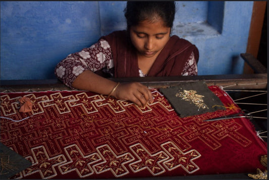 The Modern Edit of Tradition: Zari & Kantha Through a Contemporary Lens