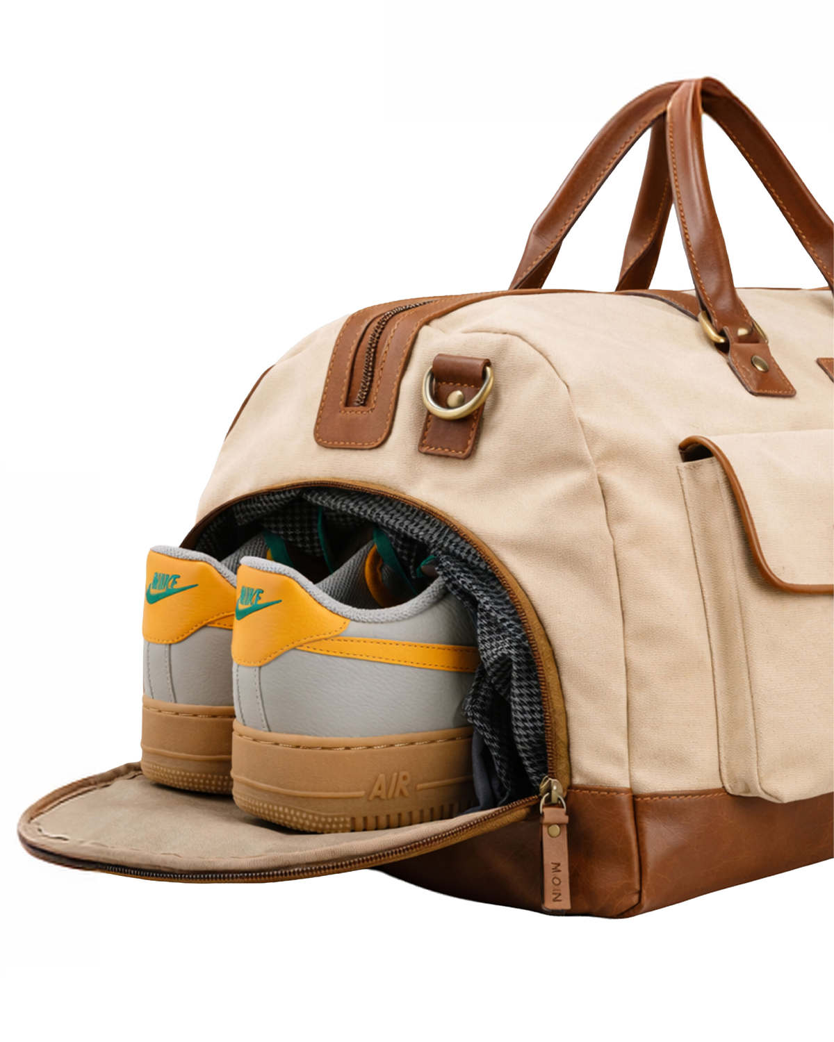 studio ek inch Beige Cream and brown Tan duffel bag with a sneaker compartment inside best holdall weekender bag for travel