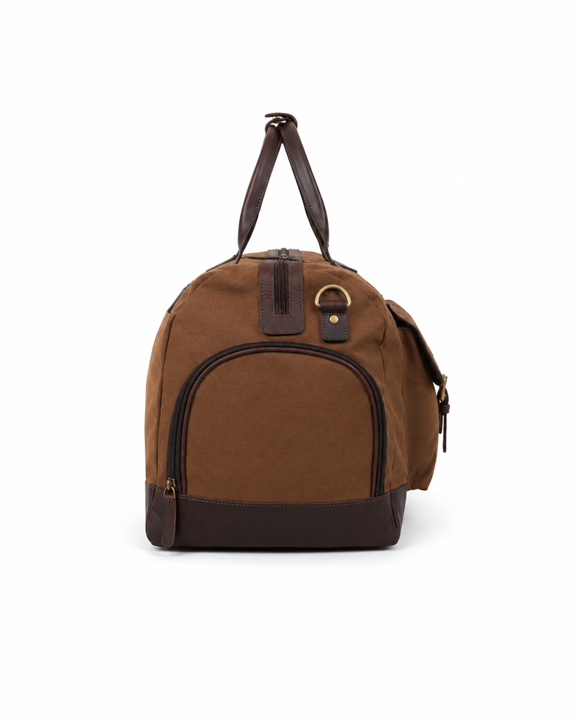 shoe compartment view of the Studio Ek Inch Transit Weekender duffle bag in durable canvas and reclaimed leather, featuring a spacious side compartment for shoe, premium hardware and sturdy handles. Designed as a premium weekender bag for men, it is ideal for airport travel, weekend getaways and overnight journeys.