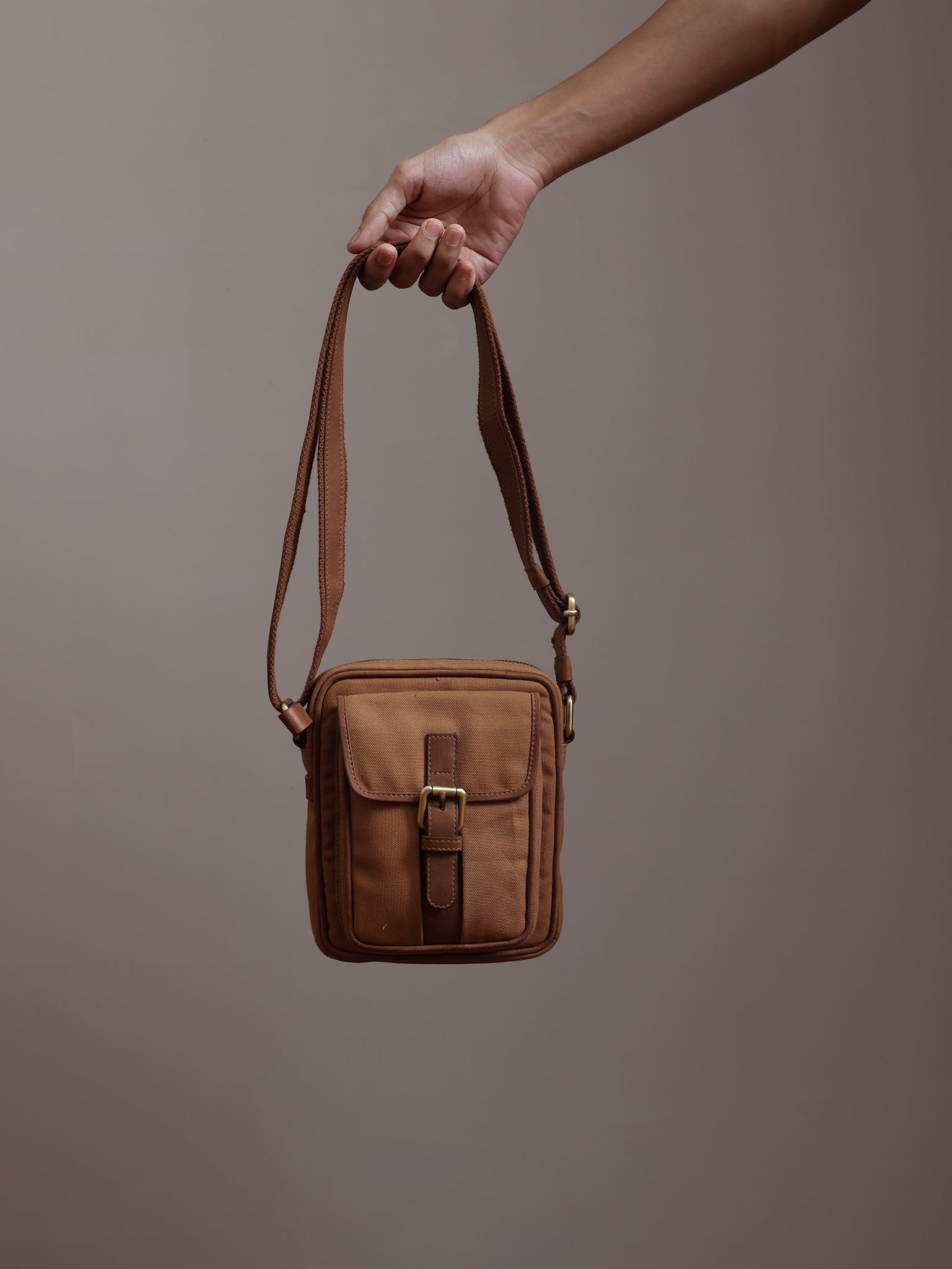 leather sling bag for mens